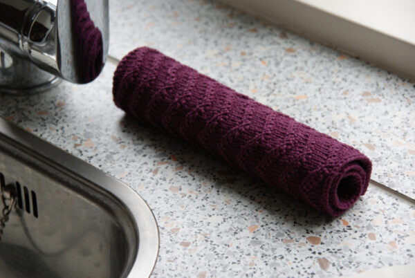 Stylish Dishcloth with Zigzag Motif Knitting Pattern - Image 8