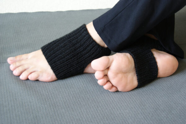 Perfectly Simple Yoga Socks Knitting Pattern (Unisex) - Image 6