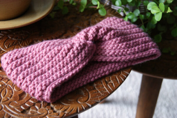 Ribbed Headband with Twist Knitting Pattern - Image 5
