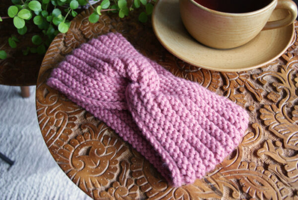 Ribbed Headband with Twist Knitting Pattern - Image 6