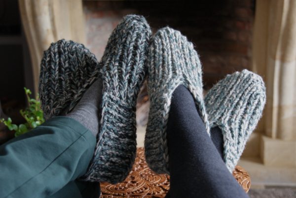 Quick Comfy Slippers Knitting Pattern - Image 2
