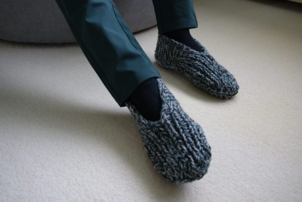 Quick Comfy Slippers Knitting Pattern - Image 3