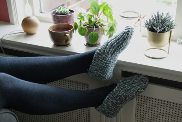 Quick Comfy Slippers Knitting Pattern - Image 5